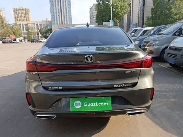 Changan Eado — Фото автомобиля 5