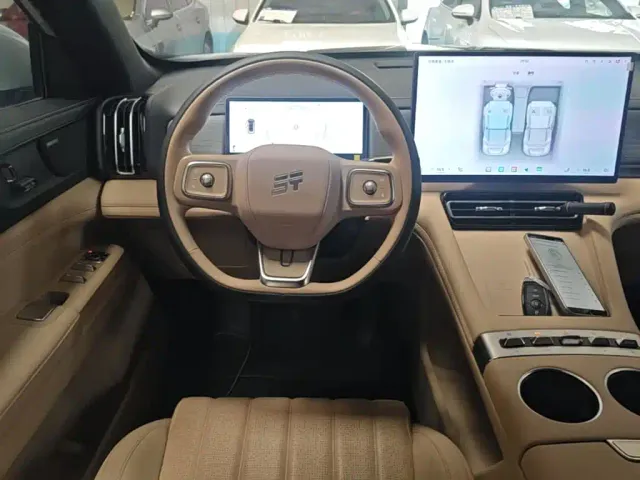 Jetour Shanhai Jetour Shanhai L7 PLUS 2025 220km Elite Edition 7-seater — Фото автомобиля 10