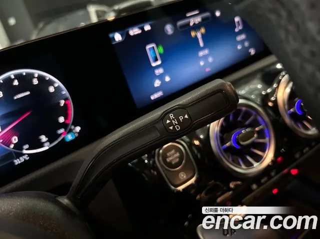 Mercedes-Benz A-Class W177 — Фото автомобиля 9