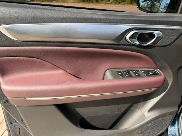 GAC Trumpchi M6 — Фото автомобиля 8