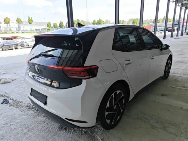 Volkswagen ID.3 — Фото автомобиля 6