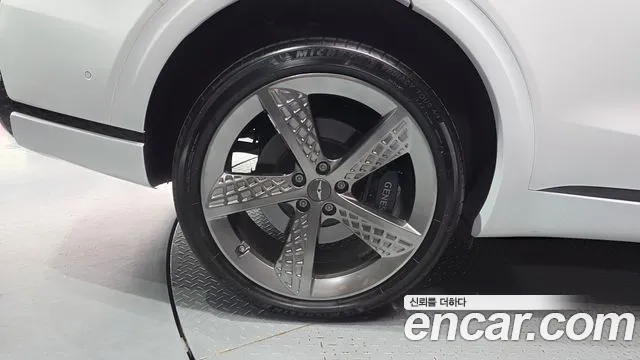 Genesis GV70 — Фото автомобиля 5