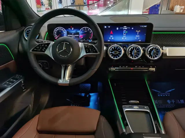 Mercedes-Benz GLB-Class — Фото автомобиля 10