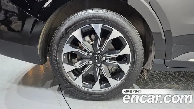 Kia Carnival 4th Gen — Фото автомобиля 5