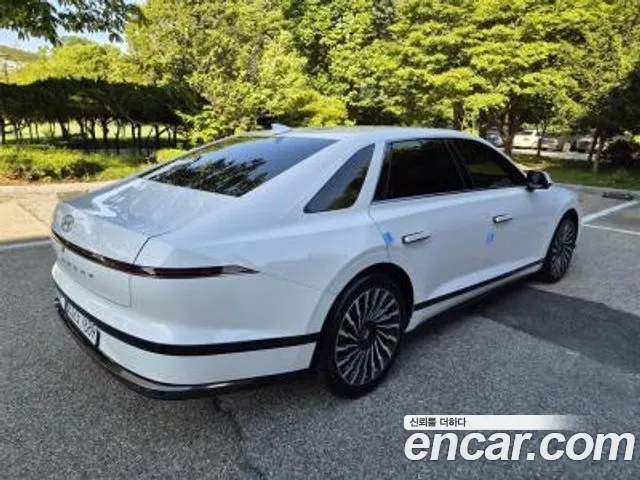 Hyundai Grandeur GN7 — Фото автомобиля 5