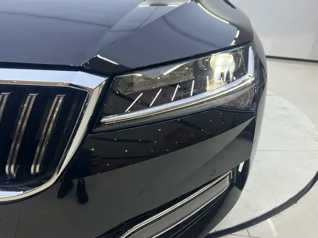 Skoda Superb — Фото автомобиля 11