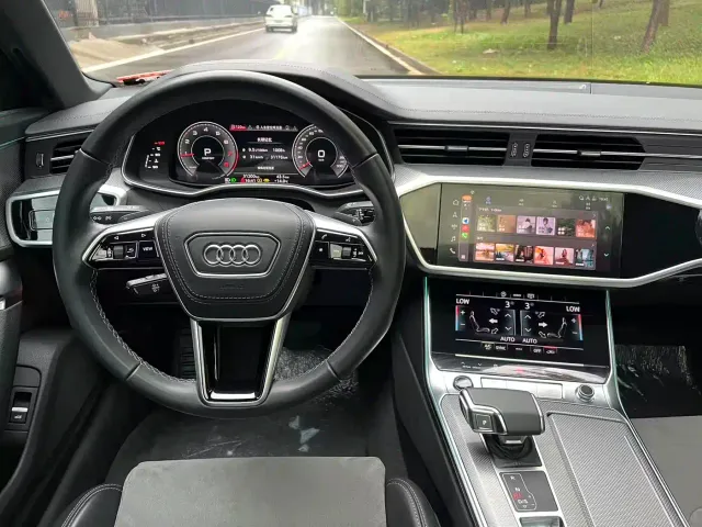 Audi A6L — Фото автомобиля 10