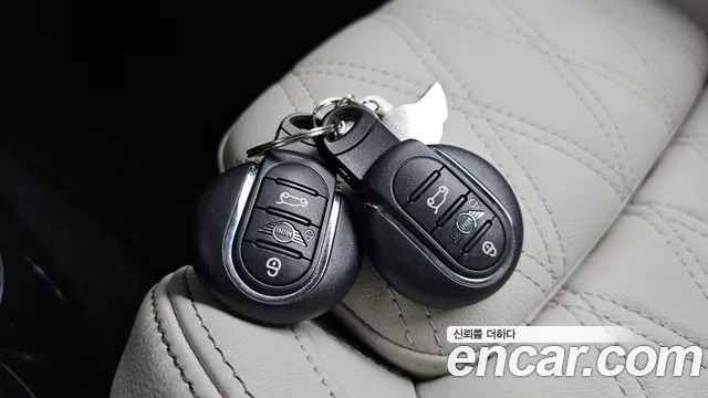 Mini Cooper — Фото автомобиля 26