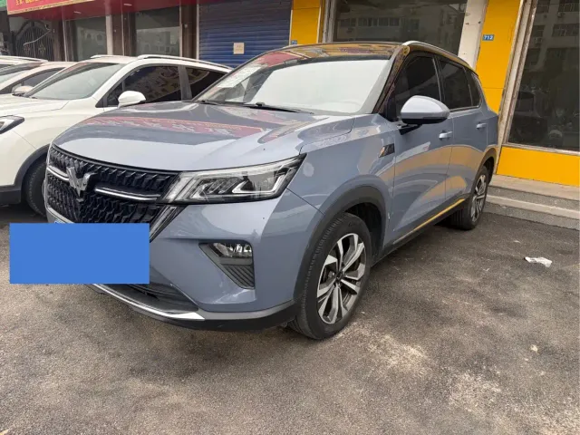 Wuling Asta — Фото автомобиля 3