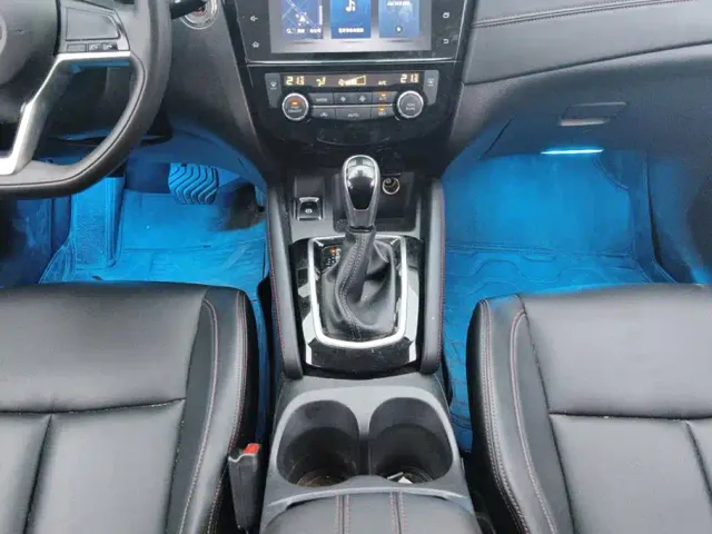 Nissan Qashqai — Фото автомобиля 16
