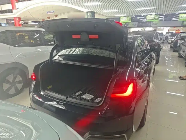 BMW i3 — Фото автомобиля 18