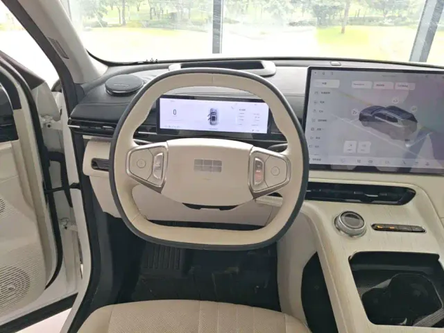 Geely Galaxy E5 — Фото автомобиля 10