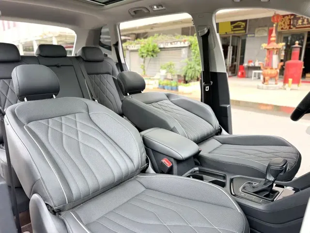 Volkswagen Tiguan L — Фото автомобиля 16