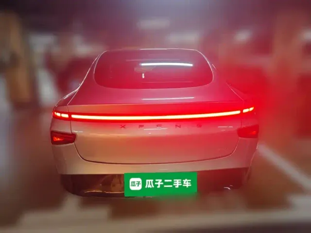 Xpeng P7 — Фото автомобиля 3