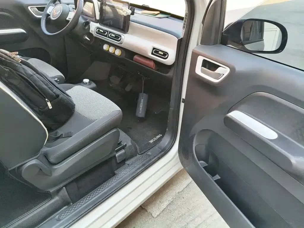 Wuling Motors Hongguang MINIEV 2024 3rd Gen 215km Advanced — Фото автомобиля 19