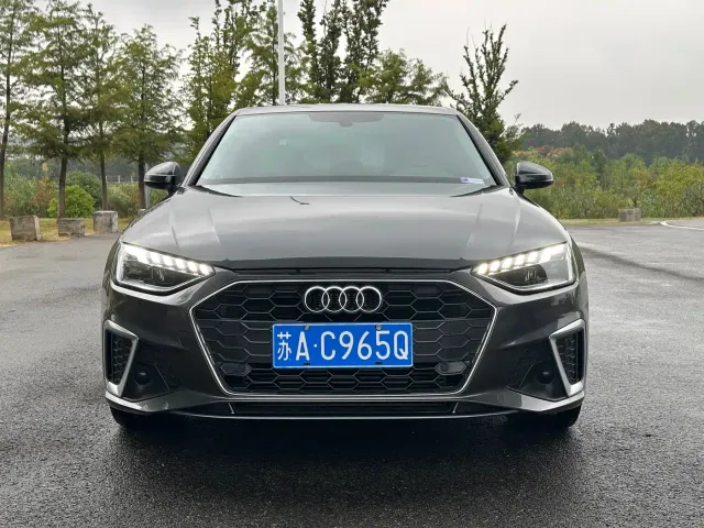 Audi A4L — Фото автомобиля 2
