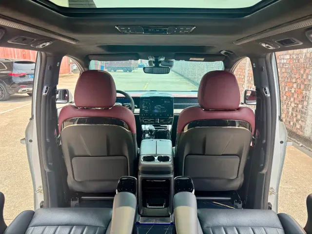 GAC Trumpchi M8 — Фото автомобиля 13