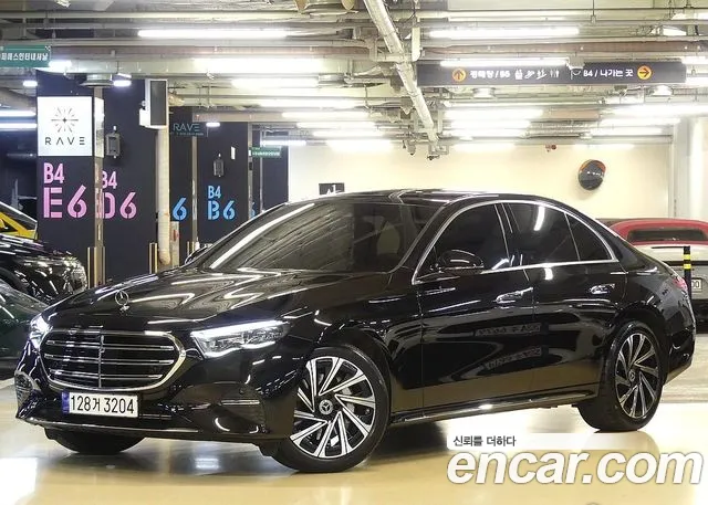 Mercedes-Benz E-Class E-класс W214 E300 4MATIC Exclusive — Фото автомобиля 2