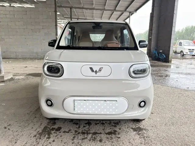 Wuling Hongguang Mini EV — Фото автомобиля 10