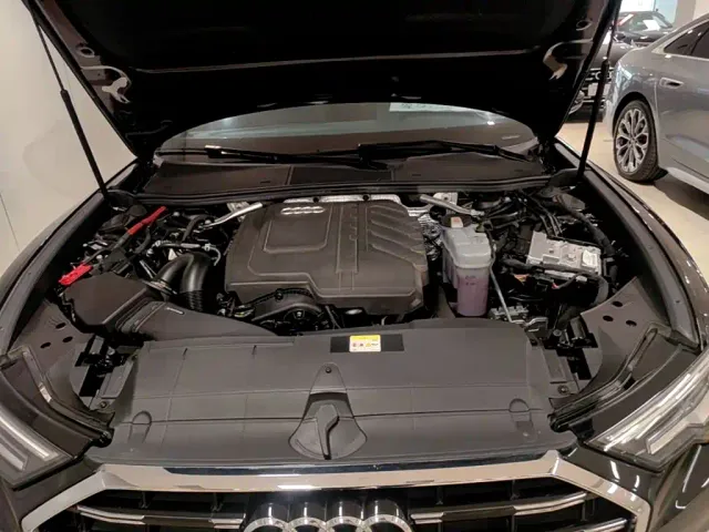 Audi A6L — Фото автомобиля 19
