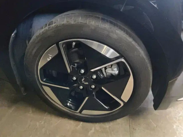 Wuling Starlight — Фото автомобиля 6