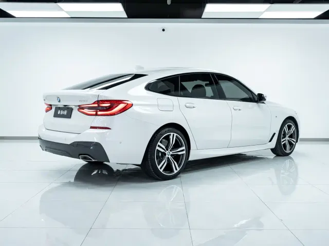 BMW 6 Series Gran Turismo — Фото автомобиля 4