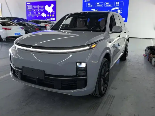 Фотография автомобиля — Li Auto L9