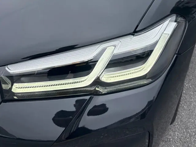 BMW 5 Series — Фото автомобиля 4