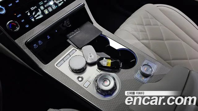 Genesis GV80 — Фото автомобиля 12