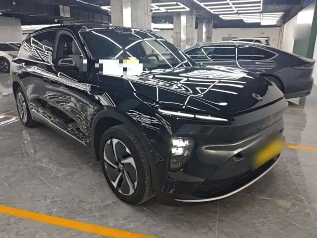 Nio ES8 — Фото автомобиля 3