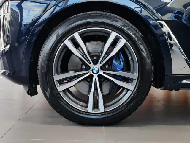 BMW X7 — Фото автомобиля 21