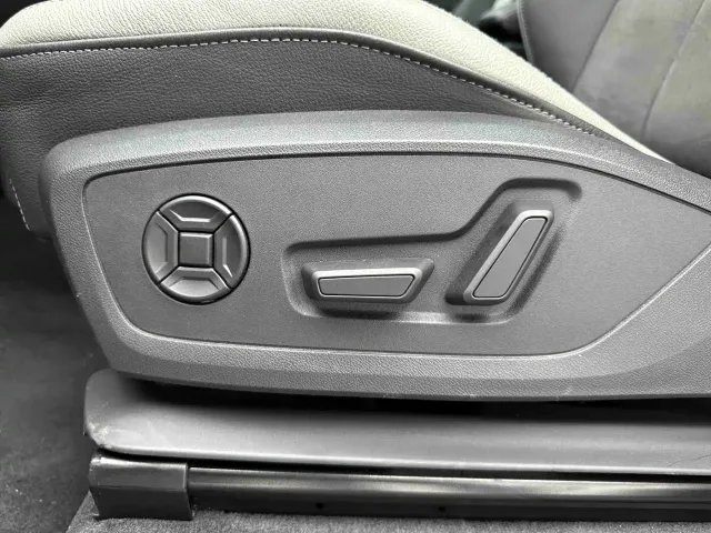 Audi Q3 — Фото автомобиля 11