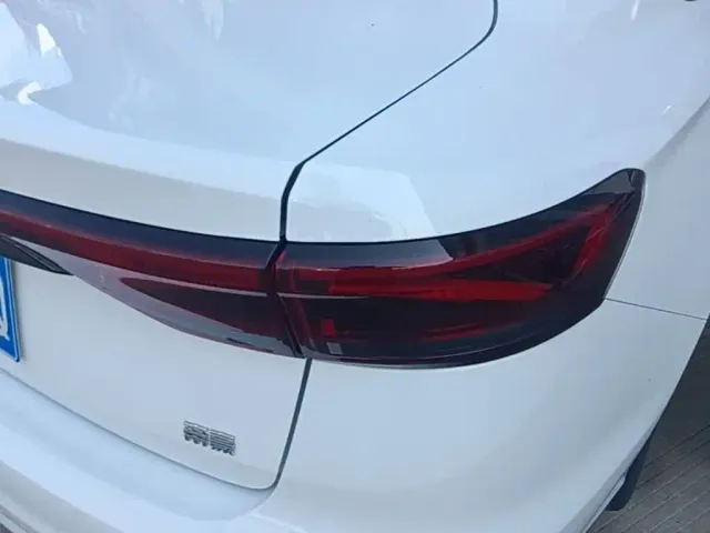 Geely Emgrand — Фото автомобиля 7