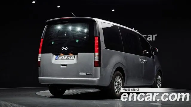 Hyundai Staria Staria Карго 3 места — Фото автомобиля 2