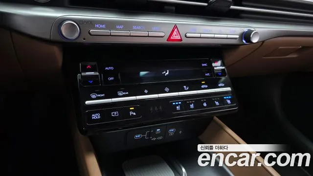Hyundai Grandeur Grandeur (GN7) 2.5 Бензин 2WD — Фото автомобиля 16