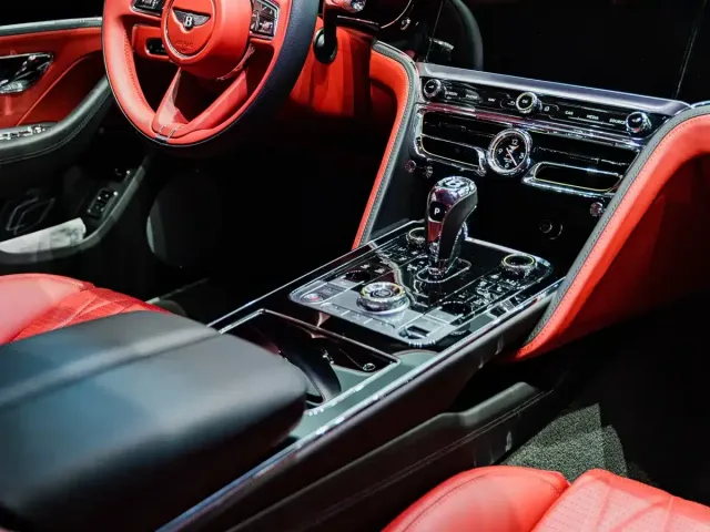 Bentley Flying Spur 2022 4.0T V8 Standard — Фото автомобиля 22
