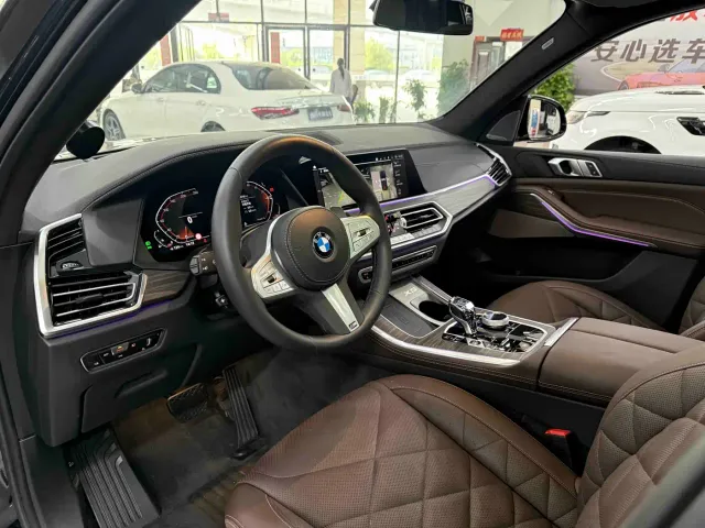 BMW X5 — Фото автомобиля 12