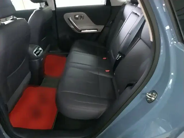 Leapmotor B01 — Фото автомобиля 16