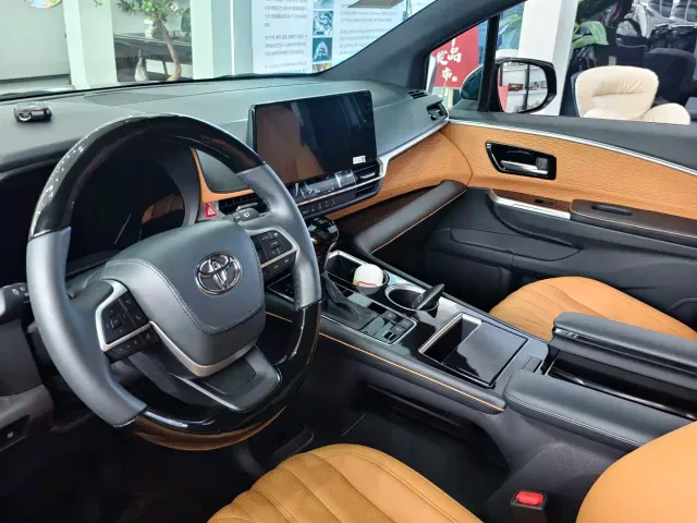 Toyota Granvia — Фото автомобиля 4