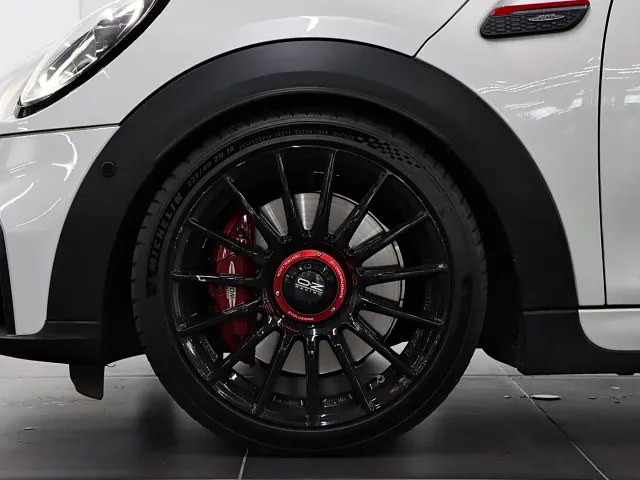MINI John Cooper Works — Фото автомобиля 8