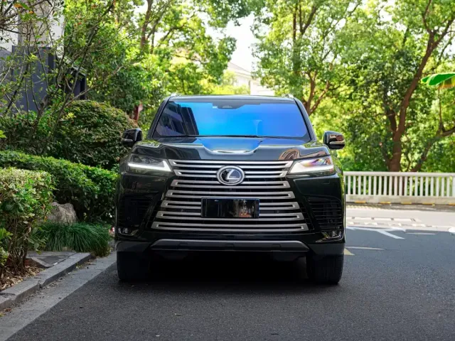Lexus LX — Фото автомобиля 2