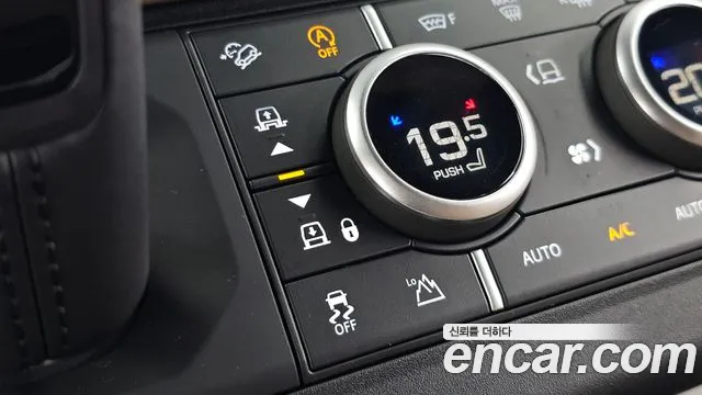 Land Rover Defender Defender (L663) 110 P300 X-Dynamic SE — Фото автомобиля 30