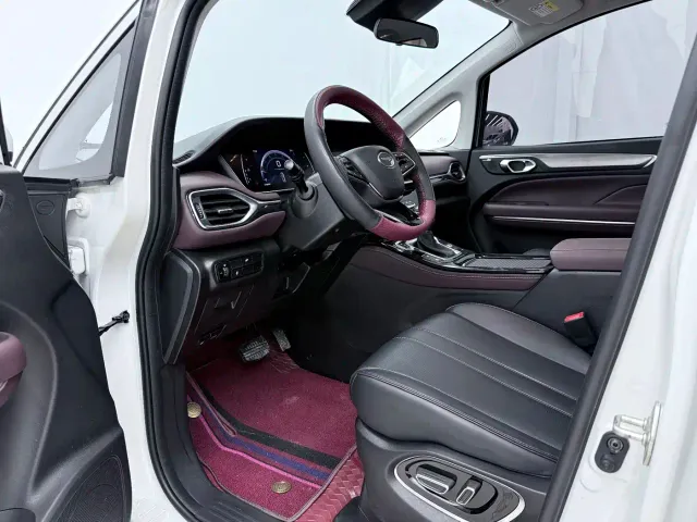 GAC Trumpchi M6 — Фото автомобиля 4