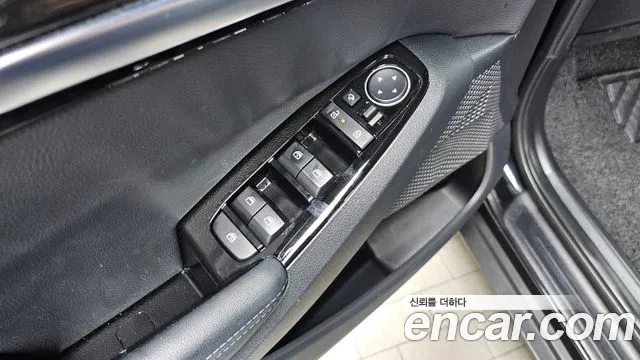 Kia Seltos New — Фото автомобиля 26