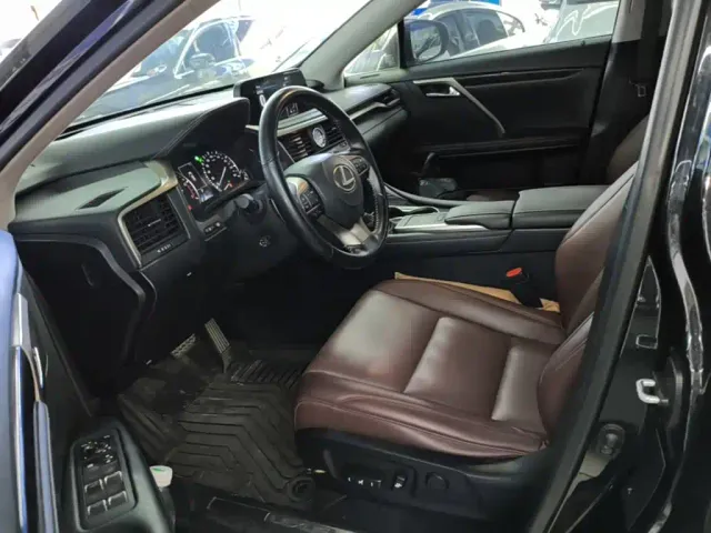 Lexus RX — Фото автомобиля 14