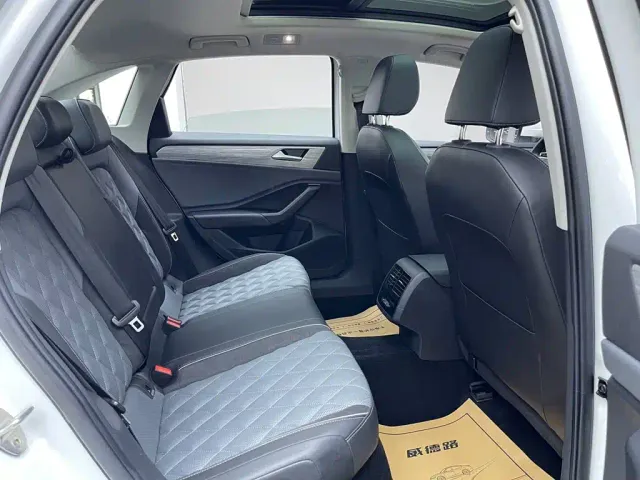 Volkswagen Sagitar — Фото автомобиля 11