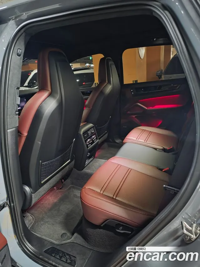Porsche Cayenne PO536 — Фото автомобиля 7