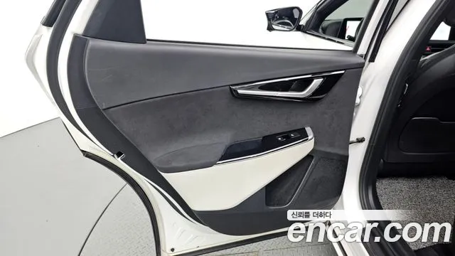 Kia EV6 — Фото автомобиля 16