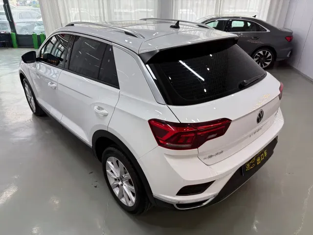 Volkswagen T-Roc — Фото автомобиля 4