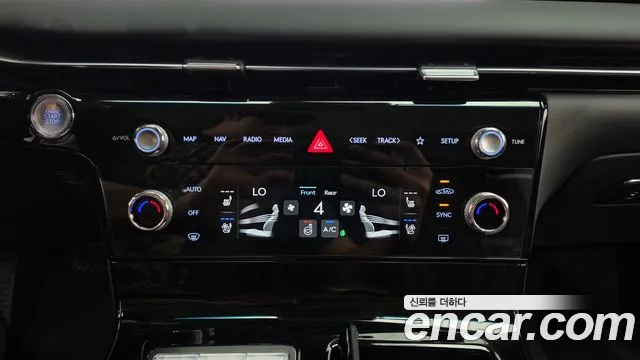 Genesis G80 Бензин 3.5 турбо AWD — Фото автомобиля 4